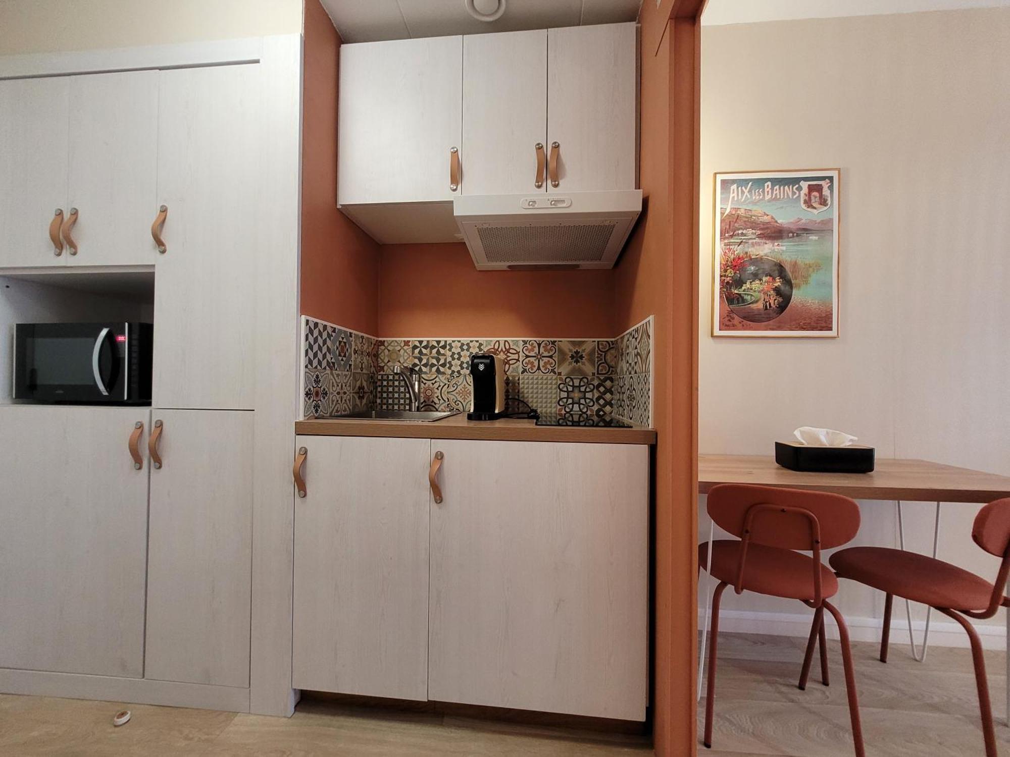 Victoria Spa, Au Coeur Du Centre-ville Hammam -wifi -grand Lit Double Queen Size 160x200cm Apartment *